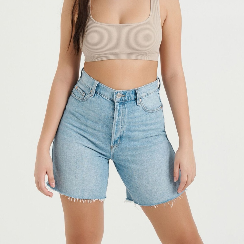 GARAGE: high-waisted denim shorts